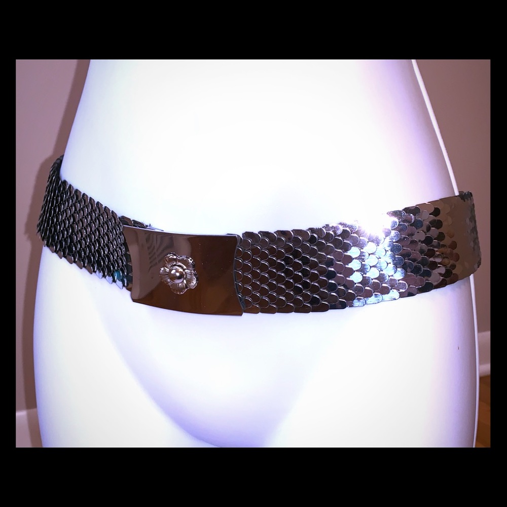 True Vintage Retro silver tone scales stretch belt